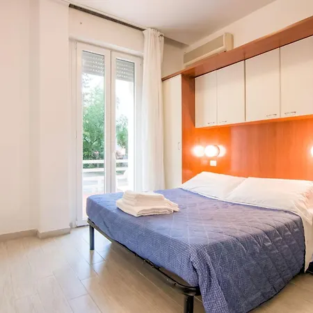 Princely Apartment In Torre Pedrera With Swimming Pool