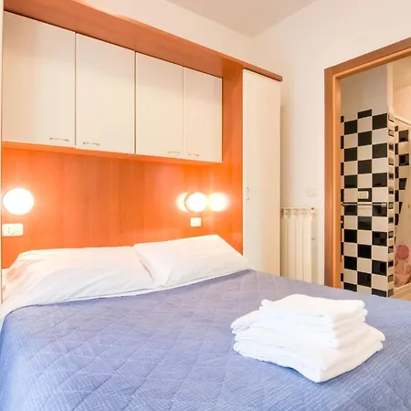 Princely Apartment In Torre Pedrera With Swimming Pool Apartment *