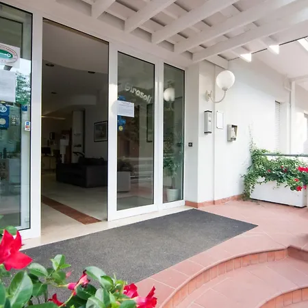 Princely Apartment In Torre Pedrera With Swimming Pool
